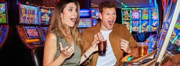 Live Roulette နှင့် Baccarat ကာစီနို ပတ်ဝန်းကျင်